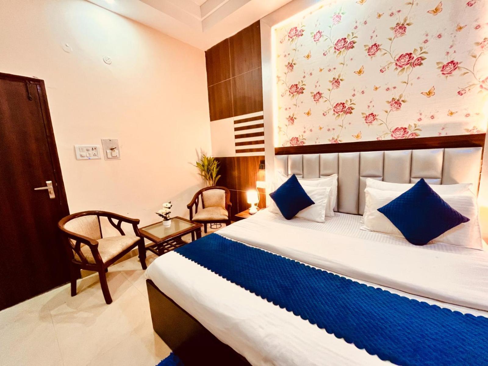 Hotel Ramawati Near Ganga Ghat Haridwār Exterior photo