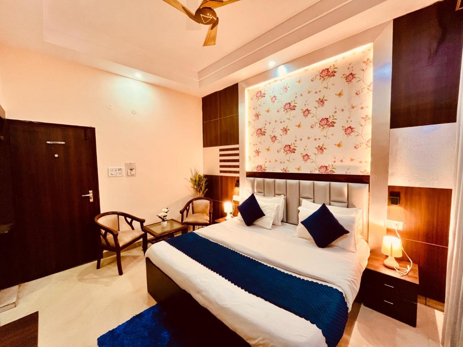 Hotel Ramawati Near Ganga Ghat Haridwār Exterior photo